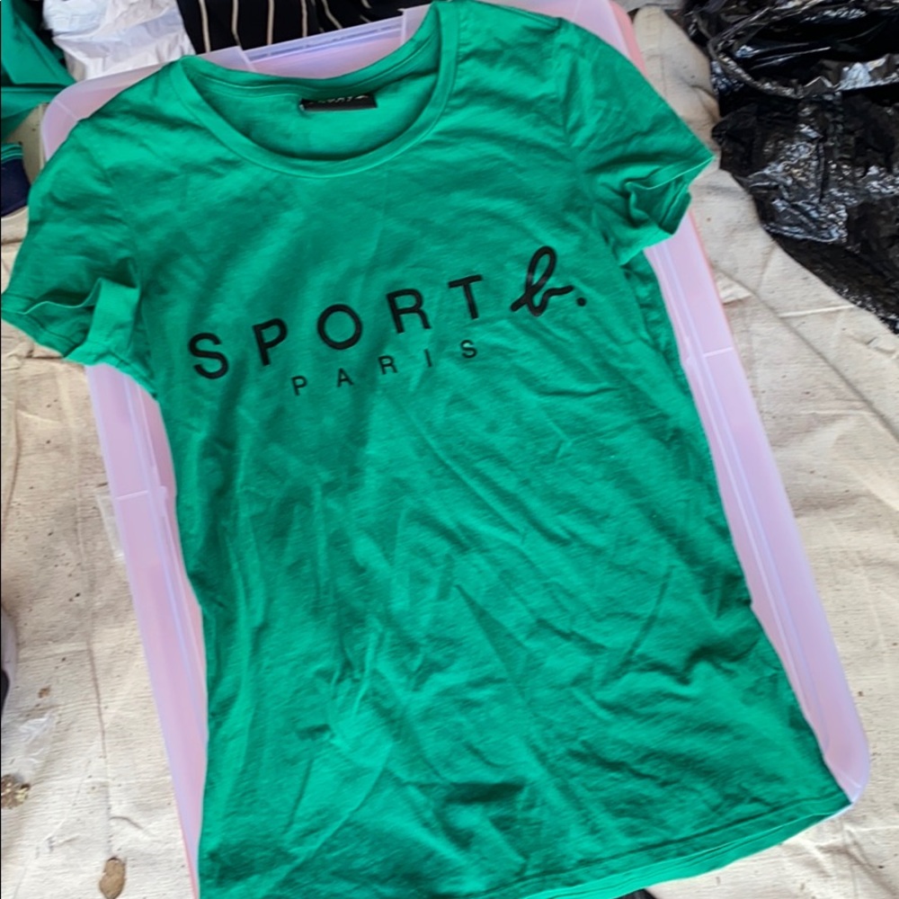 Tee